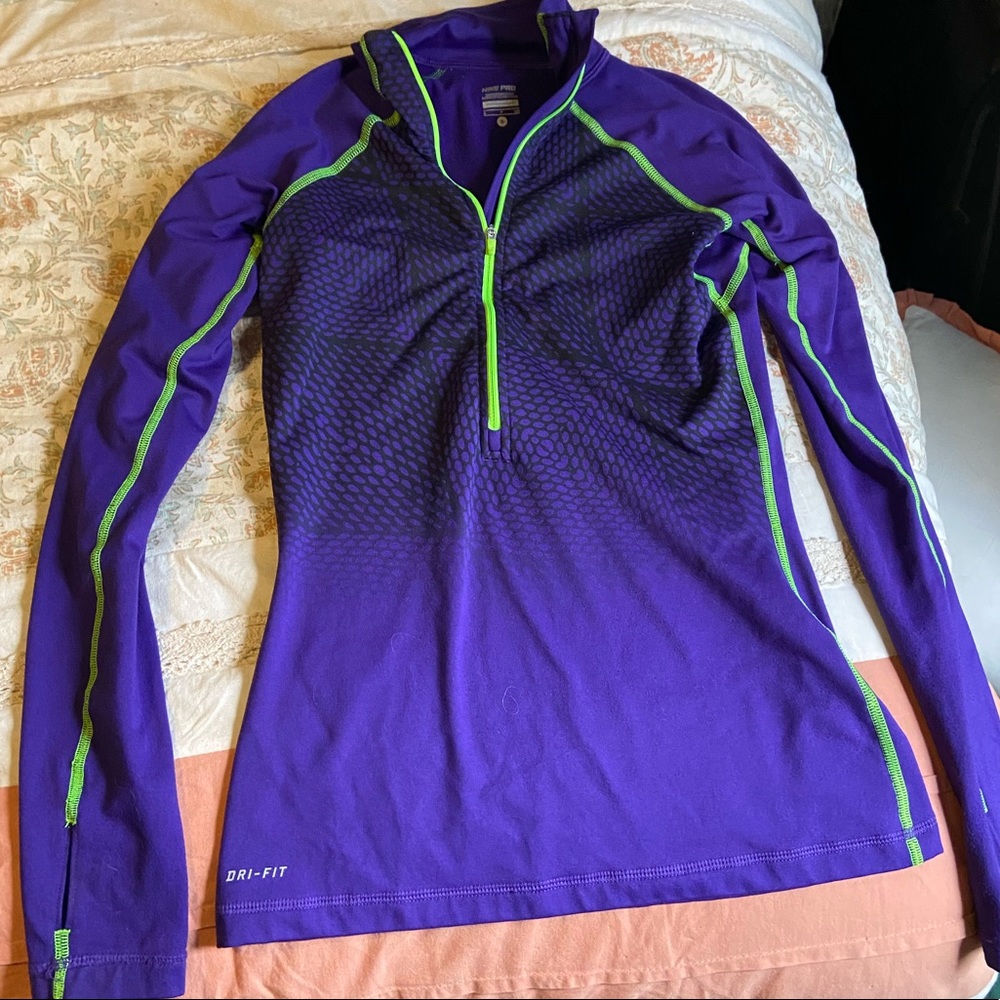 Nike Pro Pullover